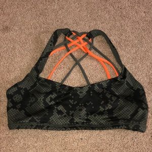 Lululemon free to be wild sports bra